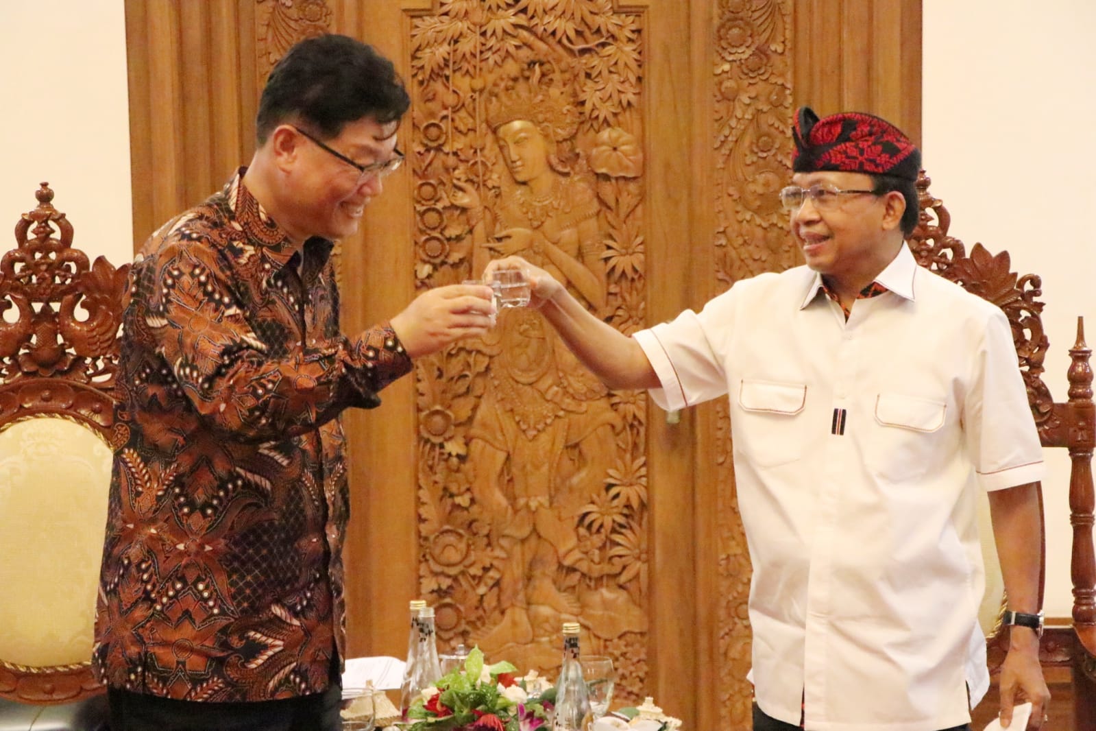 Gubernur Bali-Dubes Korsel Bahas Pengembangan Kendaraan Listrik Berbasis Baterai